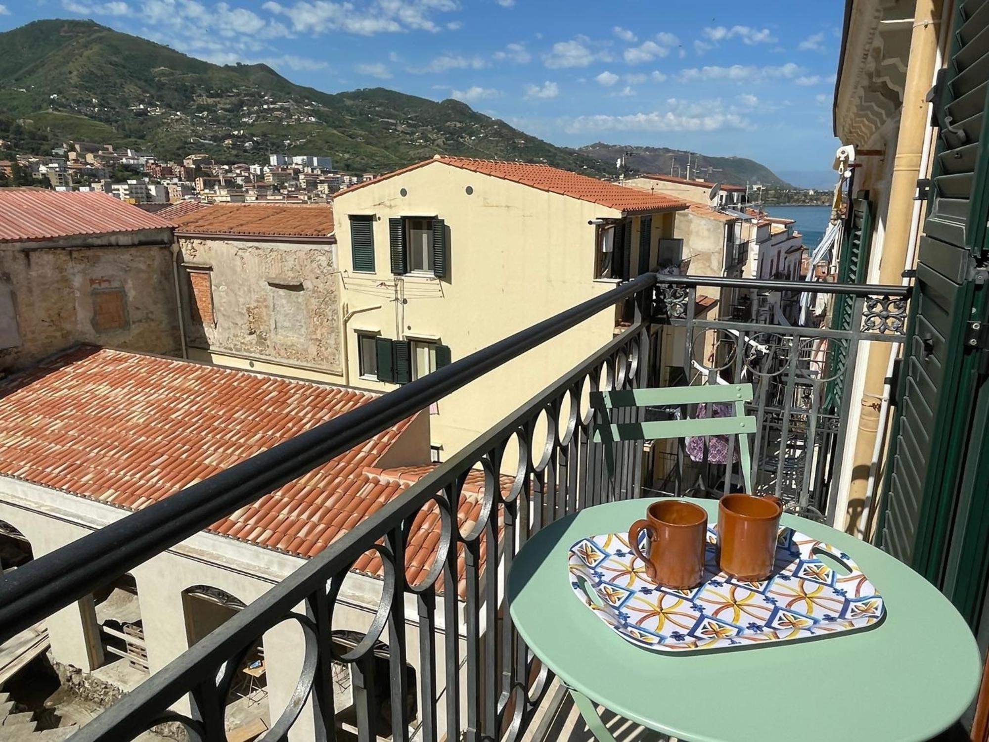 Maresia Apartment By Casa In Mente Cefalu Exterior photo